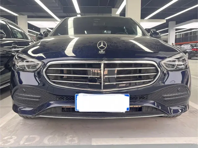 Mercedes-Benz C-Class — Фото автомобиля 2