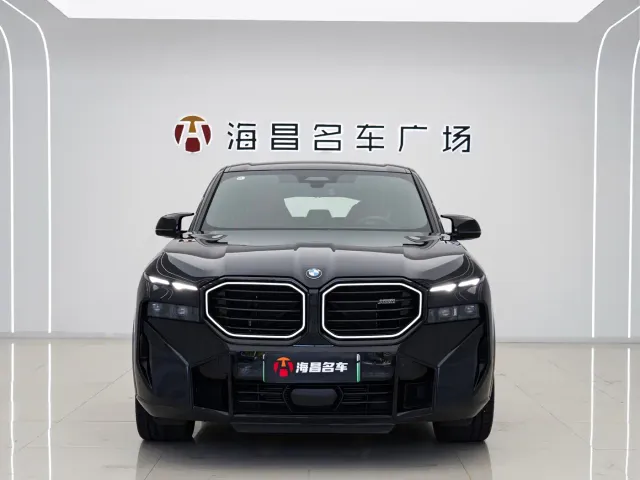 BMW XM — Фото автомобиля 2