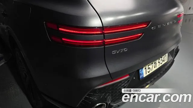 Genesis GV70 3.5T Бензин AWD — Фото автомобиля 19