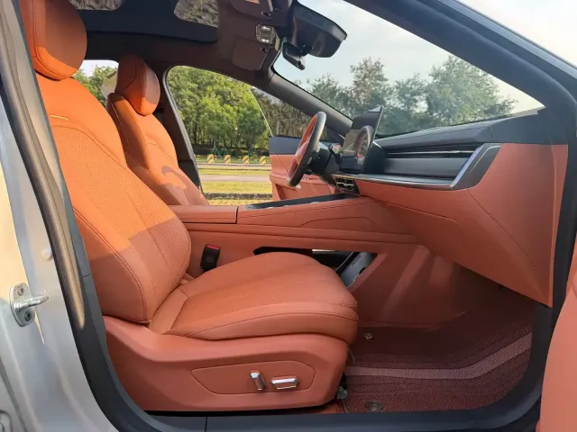 Dongfeng eπ 007 — Фото автомобиля 16