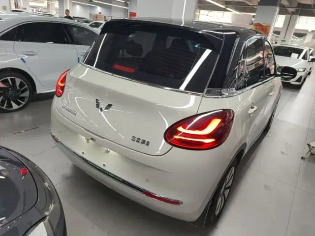 Wuling Bingo — Фото автомобиля 6