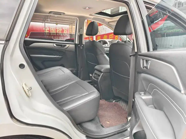 Haval M6 — Фото автомобиля 7