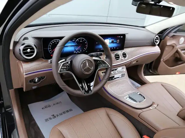 Mercedes-Benz E-Class — Фото автомобиля 13