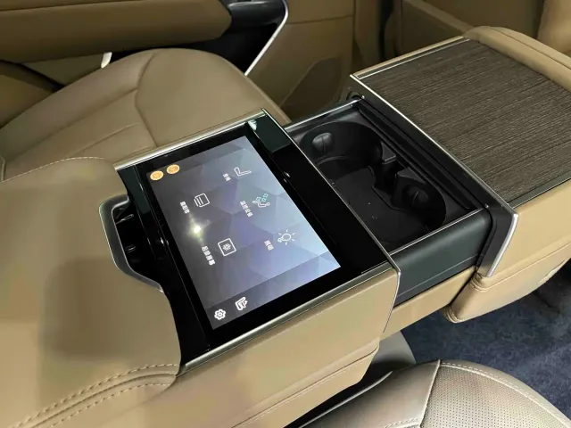 Land Rover Range Rover — Фото автомобиля 14