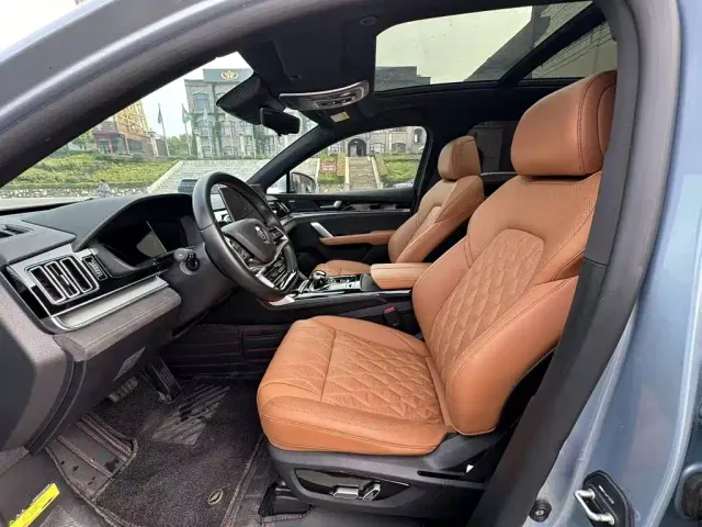 BYD Tang — Фото автомобиля 11
