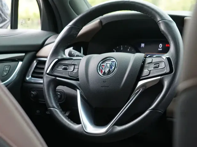 Buick Enclave — Фото автомобиля 6