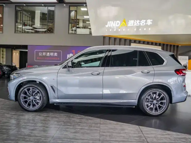 BMW X5 — Фото автомобиля 6