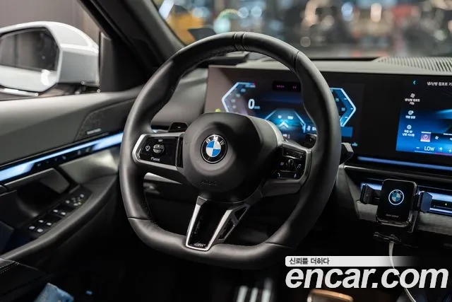 BMW 5 Series G60 — Фото автомобиля 8