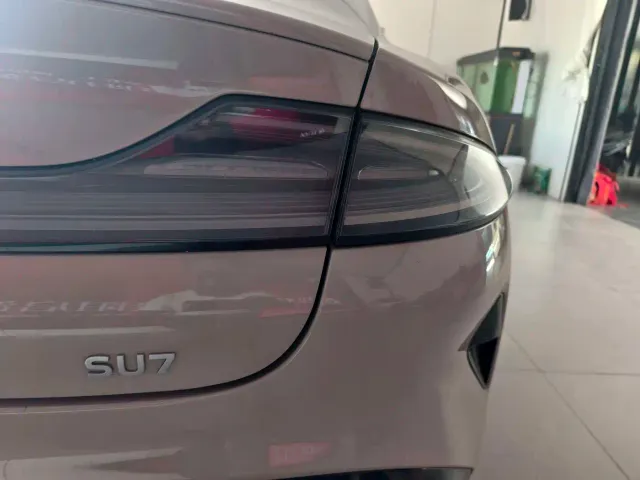 Xiaomi SU7 — Фото автомобиля 4