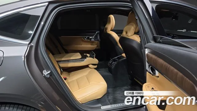 Volvo S90 — Фото автомобиля 19