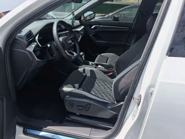 Audi Q3 — Фото автомобиля 3