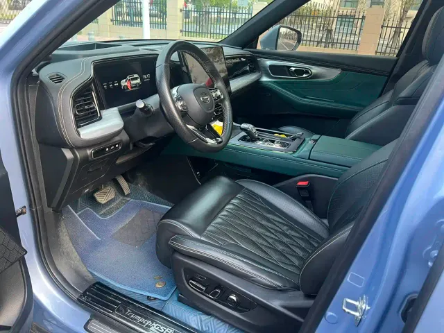 GAC Trumpchi GS8 — Фото автомобиля 4
