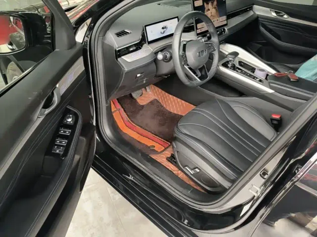 Geely Xingrui — Фото автомобиля 15