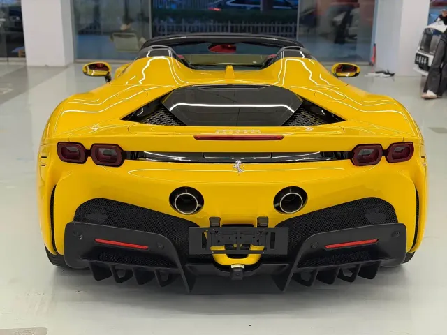 Ferrari SF90 — Фото автомобиля 7