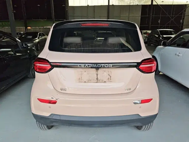 Leapmotor T03 — Фото автомобиля 5