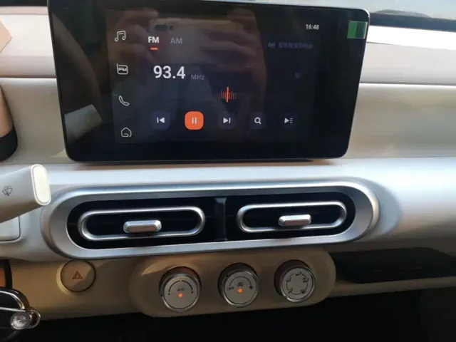 Wuling Hongguang Mini EV — Фото автомобиля 12