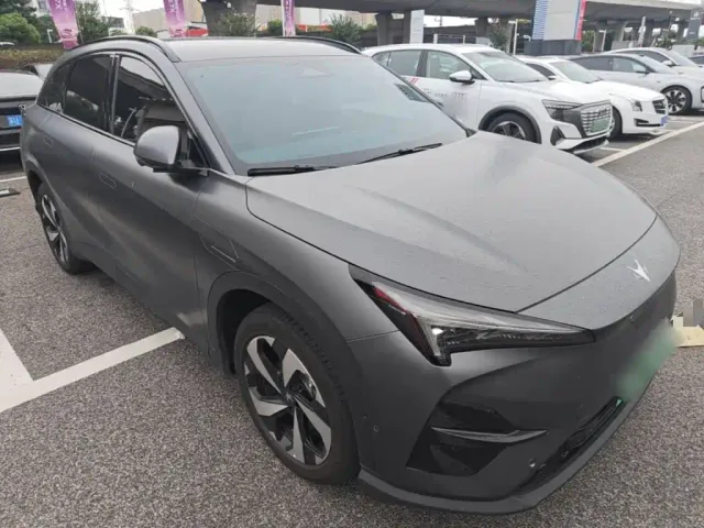 Arcfox Alpha T5 — Фото автомобиля 3