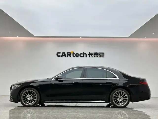 Mercedes-Benz S-Class — Фото автомобиля 2