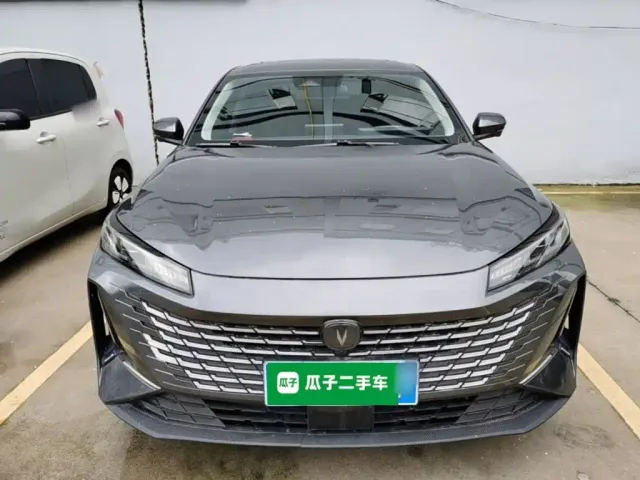 Changan Lamore — Фото автомобиля 2