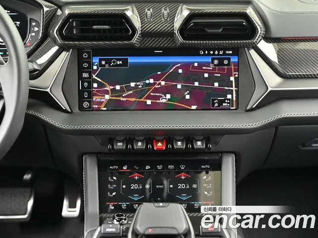 Lamborghini Urus — Фото автомобиля 14
