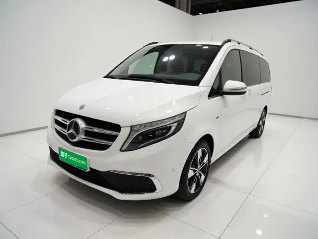 Фотография автомобиля — Mercedes-Benz V-Class