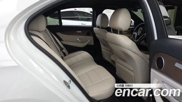 Mercedes-Benz E-Class W213 — Фото автомобиля 18