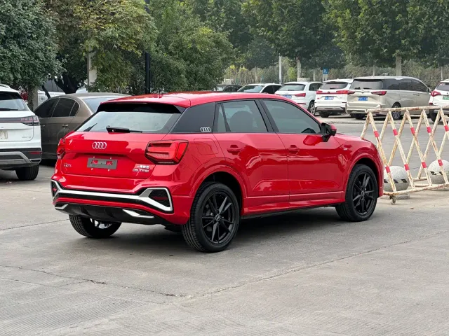 Audi Q2L — Фото автомобиля 5