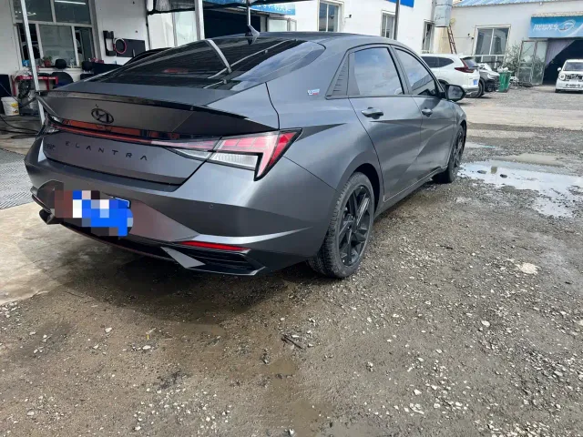 Hyundai Elantra — Фото автомобиля 4