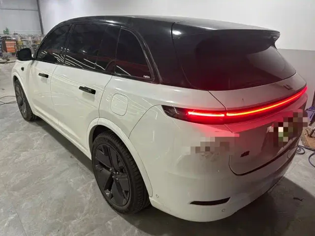 Li Auto L7 — Фото автомобиля 4
