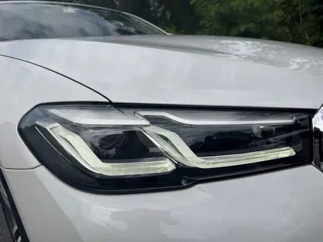 BMW 5 Series — Фото автомобиля 19