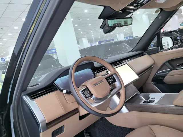 Land Rover Range Rover — Фото автомобиля 3