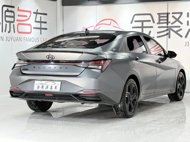 Hyundai Elantra — Фото автомобиля 6