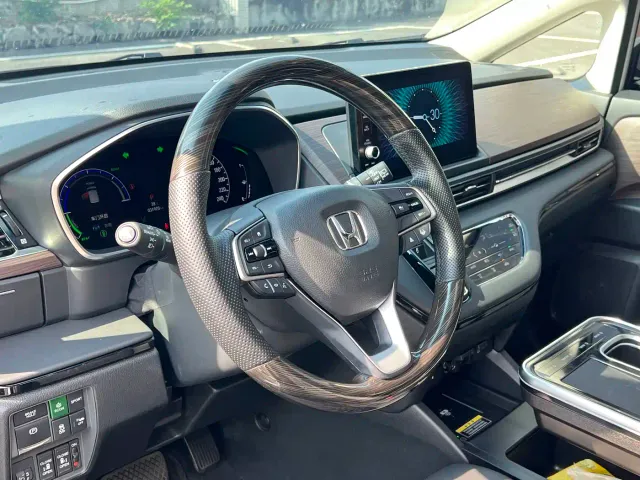 Honda Odyssey — Фото автомобиля 9