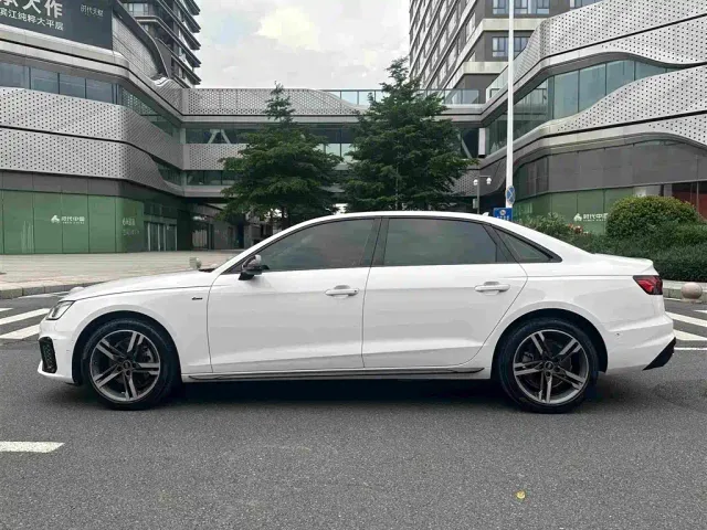 Audi A4L — Фото автомобиля 10