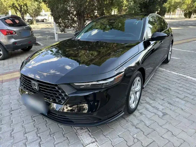 Фотография автомобиля — Honda Accord