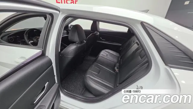 Hyundai AVANTE Modern — Фото автомобиля 22
