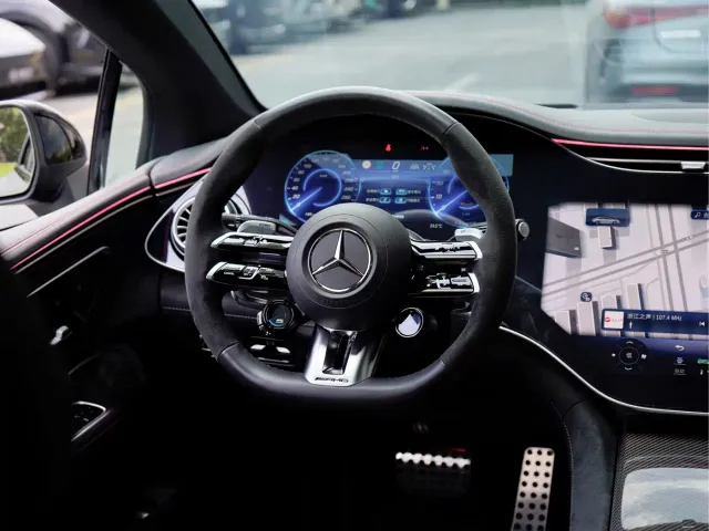 Mercedes-Benz EQE AMG — Фото автомобиля 19
