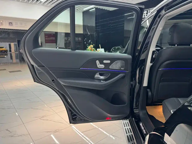Mercedes-Benz GLE-Class — Фото автомобиля 6