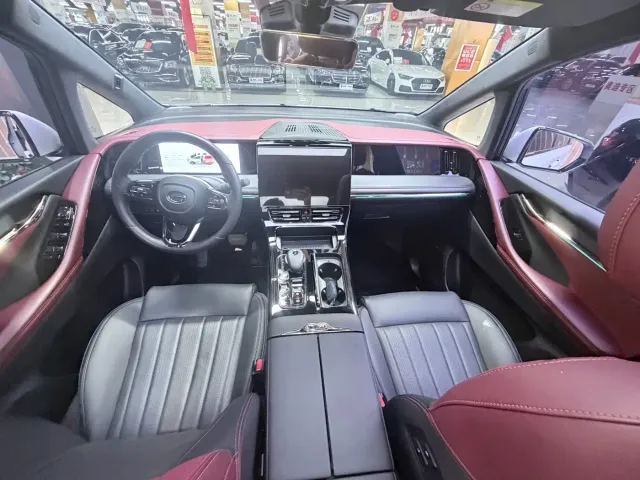GAC Trumpchi E9 — Фото автомобиля 14
