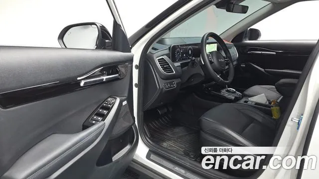 Kia Seltos New — Фото автомобиля 15