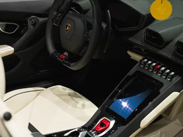 Lamborghini Huracan — Фото автомобиля 11