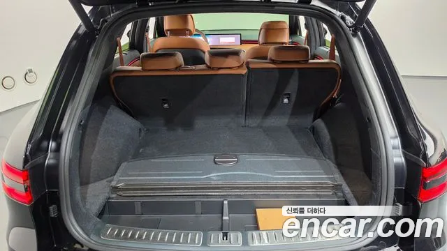 Genesis GV70 — Фото автомобиля 23