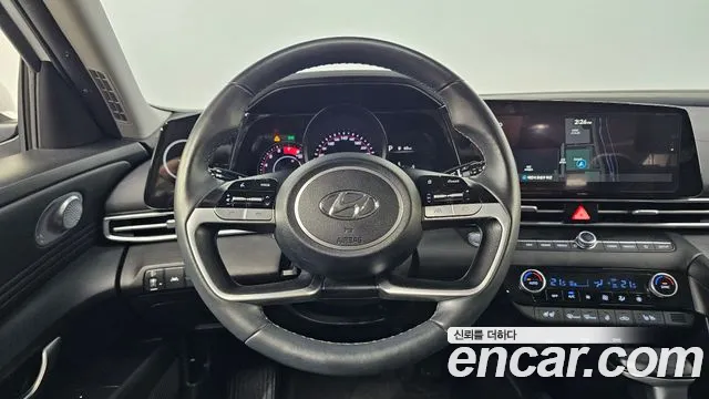 Hyundai Avante CN7 — Фото автомобиля 15