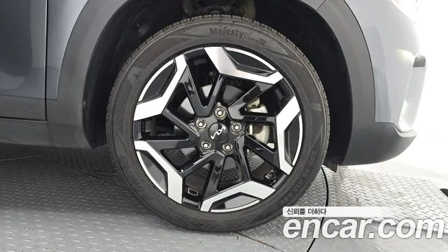Kia Seltos Новый Seltos Бензин 2.0 2WD — Фото автомобиля 21