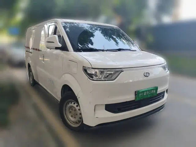 Ruichi New Energy EC75 — Фото автомобиля 24