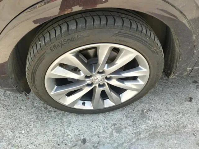 Buick Envision Plus — Фото автомобиля 6