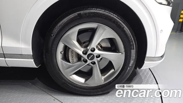 Genesis GV70 — Фото автомобиля 6