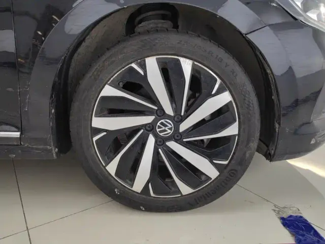 Volkswagen Passat — Фото автомобиля 6