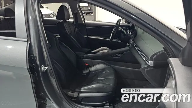 Hyundai AVANTE Новый Avante (CN7) — Фото автомобиля 12