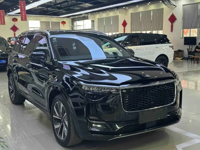 Li Auto ONE — Фото автомобиля 14